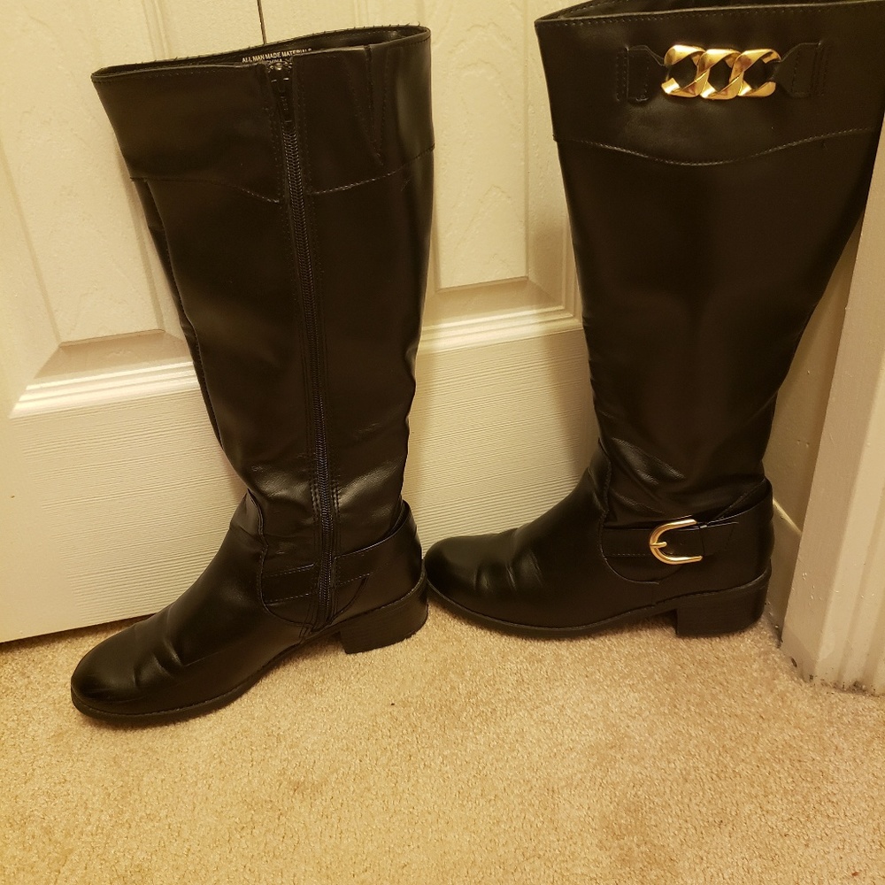 Black boots
